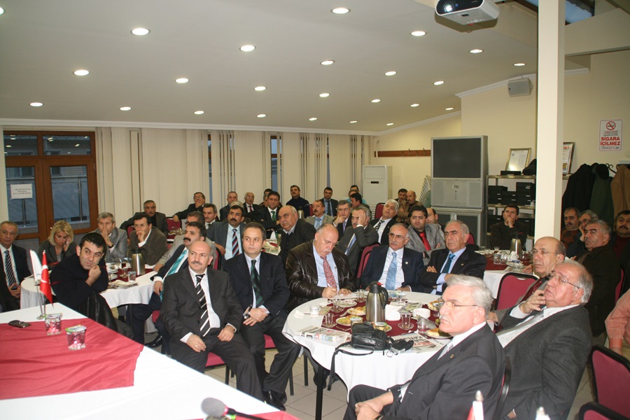 ERSİAD ve EKEV’den üniversite konferansı